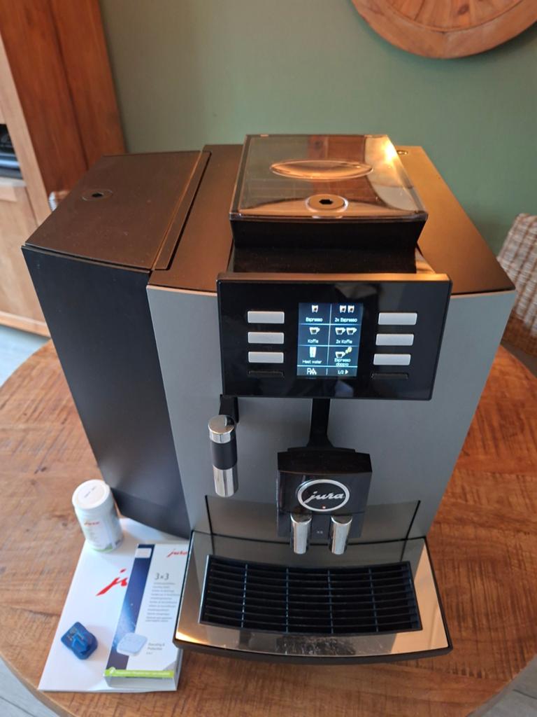 Jura X6 Dark Inox koffiemachine, Witgoed en Apparatuur, Koffiezetapparaten, Refurbished, Gemalen koffie, Koffiebonen, Koffiemachine