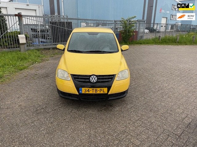 Volkswagen Fox 1.4 Trendline, Voorwielaandrijving, 15 km/l, 4 cilinders, 4 stoelen