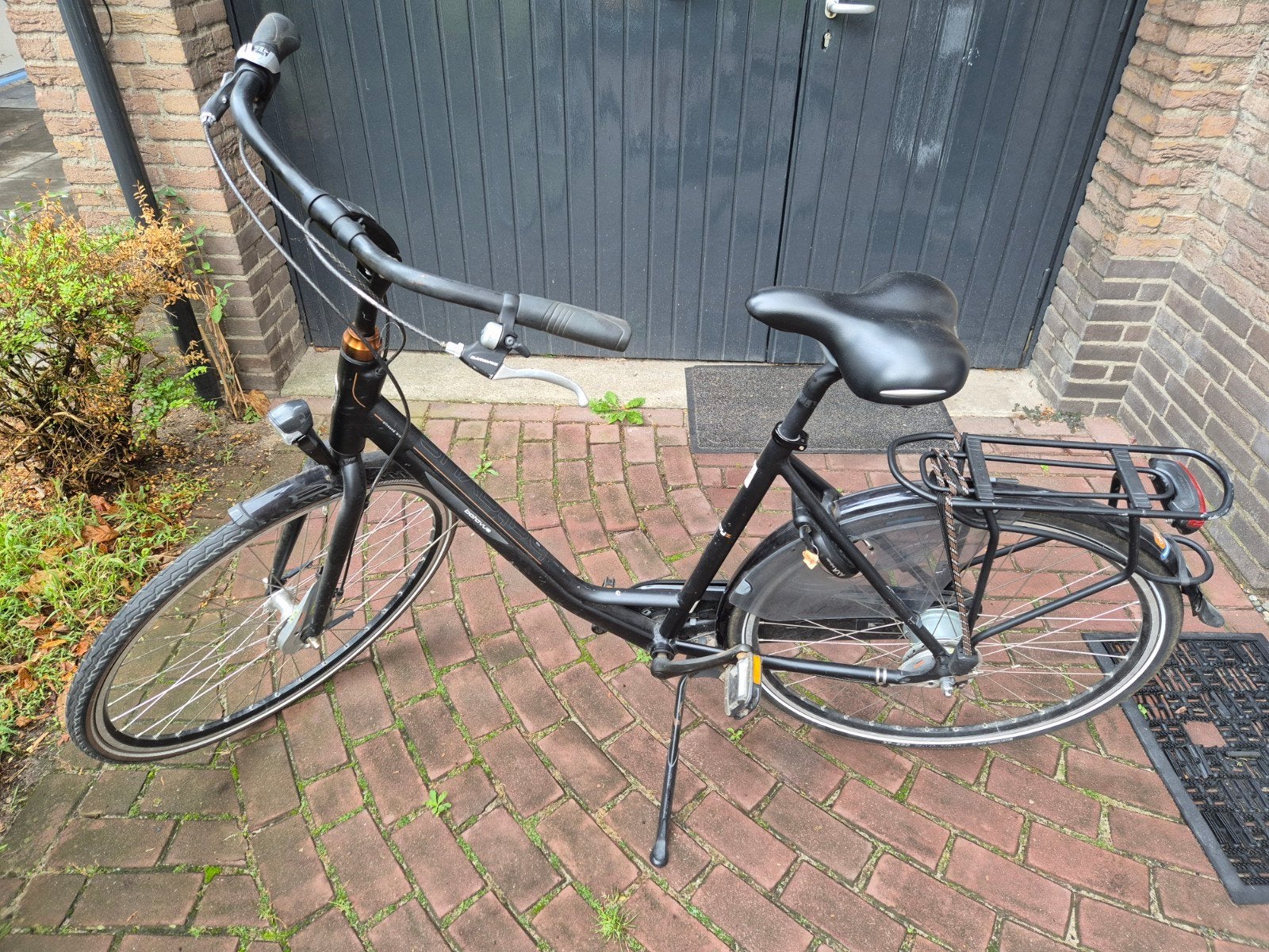 Batavus fiets met defecte koplamp, Ophalen, Velgrem, Versnellingen, Batavus