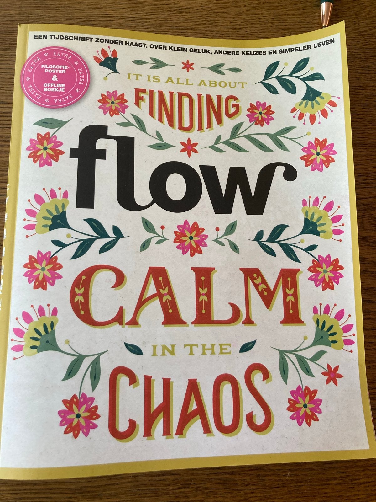 Flow Magazine - "Finding Calm in the Chaos", Ophalen of Verzenden, Zo goed als nieuw, Lichaam en Geest