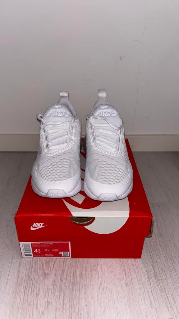 Nike air max 270, Kleding | Dames, Schoenen, Wit, Ophalen of Verzenden, Sneakers of Gympen, Zo goed als nieuw