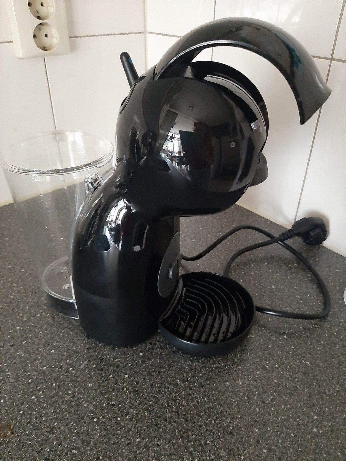 Nieuwe Dolce Gusto Piccolo XS, Witgoed en Apparatuur, Koffiezetapparaten, Ophalen of Verzenden, Nieuw, Koffiemachine