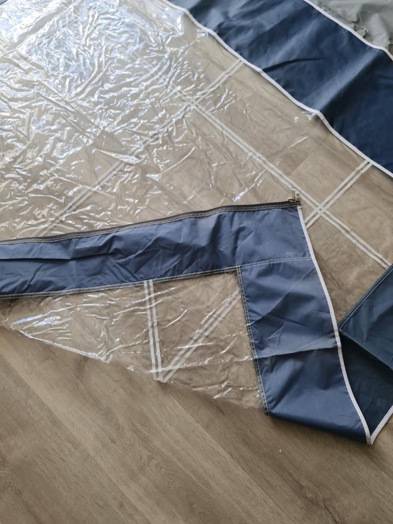 Dorema luifel zijwanden, Ophalen
