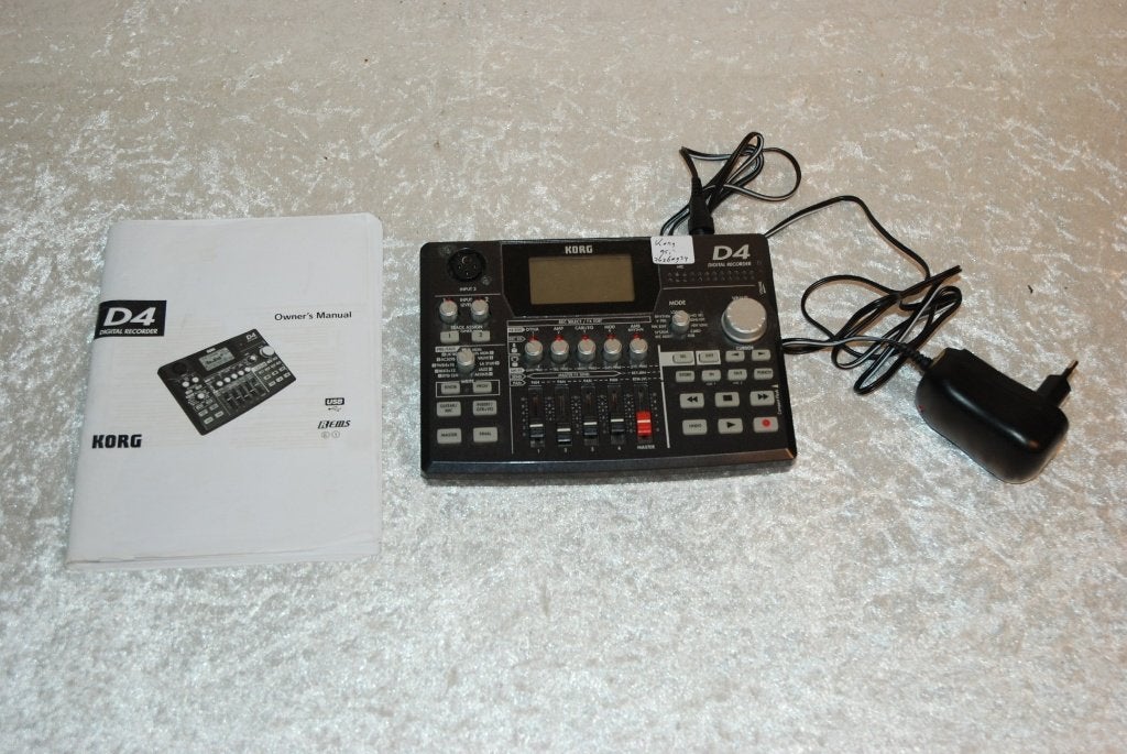 Korg D4 digitale recorder met adapter en manual  <26260934>, Gebruikt, ., ., Korg