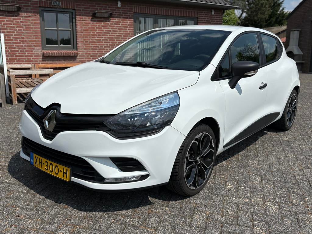 Renault Clio 1.2 54KW 5-DRS 2016 Wit, Auto's, Renault, Particulier, Clio, ABS, Airbags, Bluetooth, Boordcomputer, Centrale vergrendeling