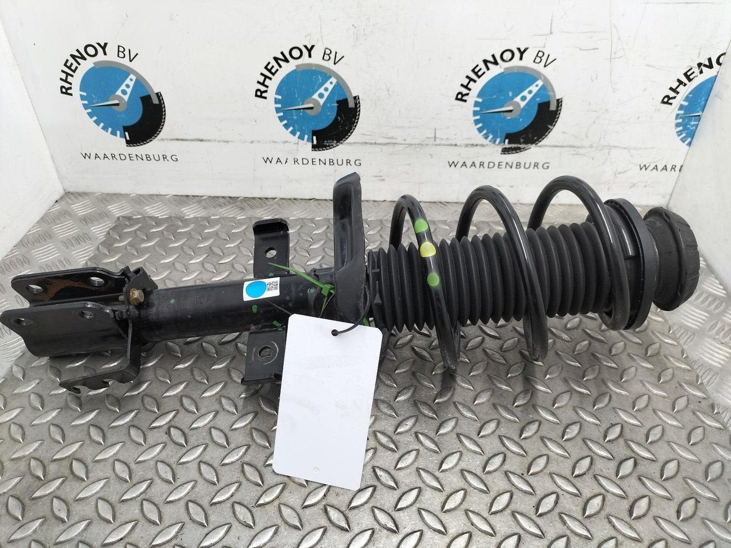RENAULT CLIO MK5 B7 TECHNO VEERPOOT / SCHOKBREKER LV 2024, Ophalen of Verzenden, Gebruikt, ARN erkend