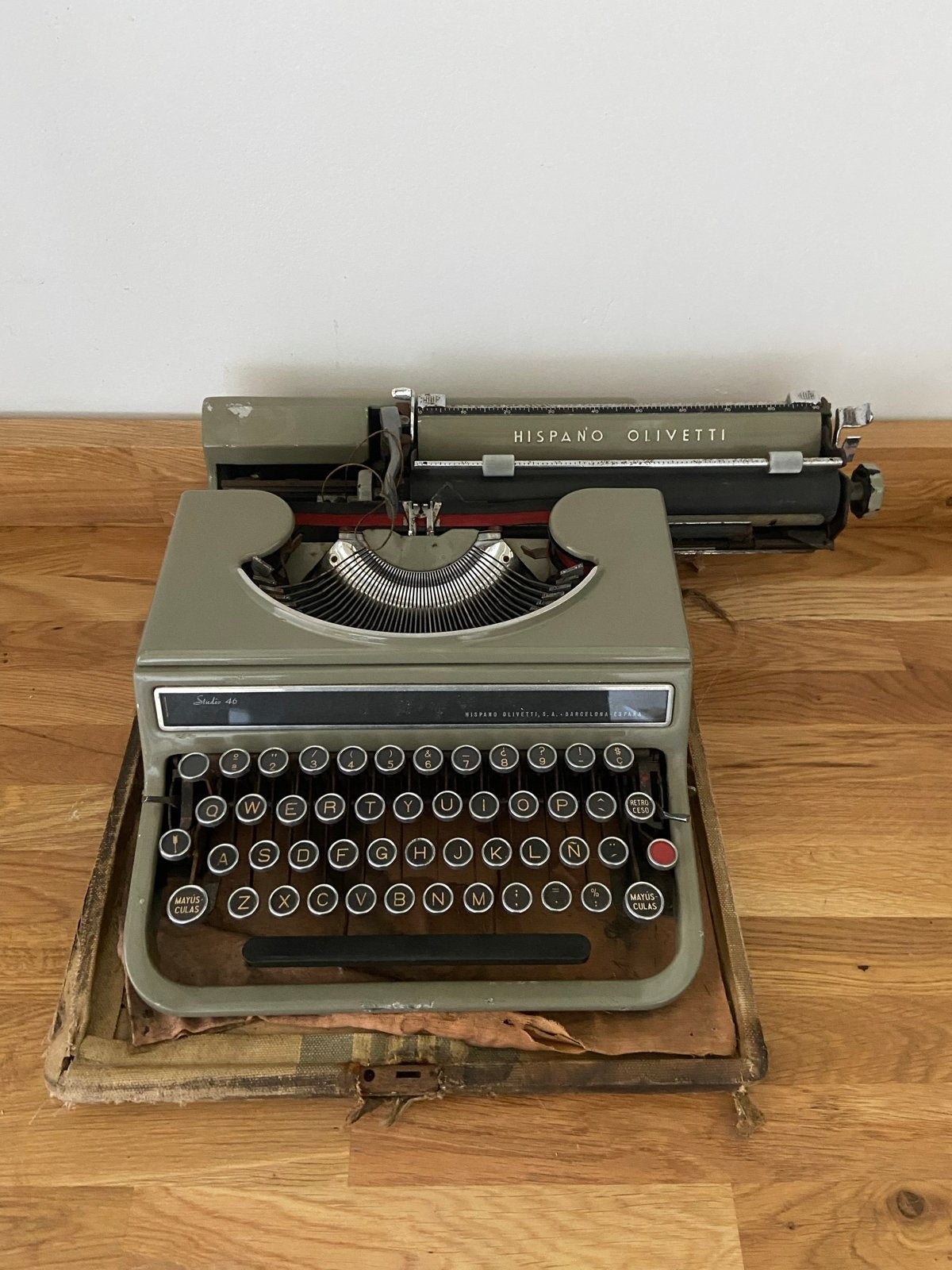 Vintage Hispano Olivetti Studio 46 typemachine, Ophalen of Verzenden
