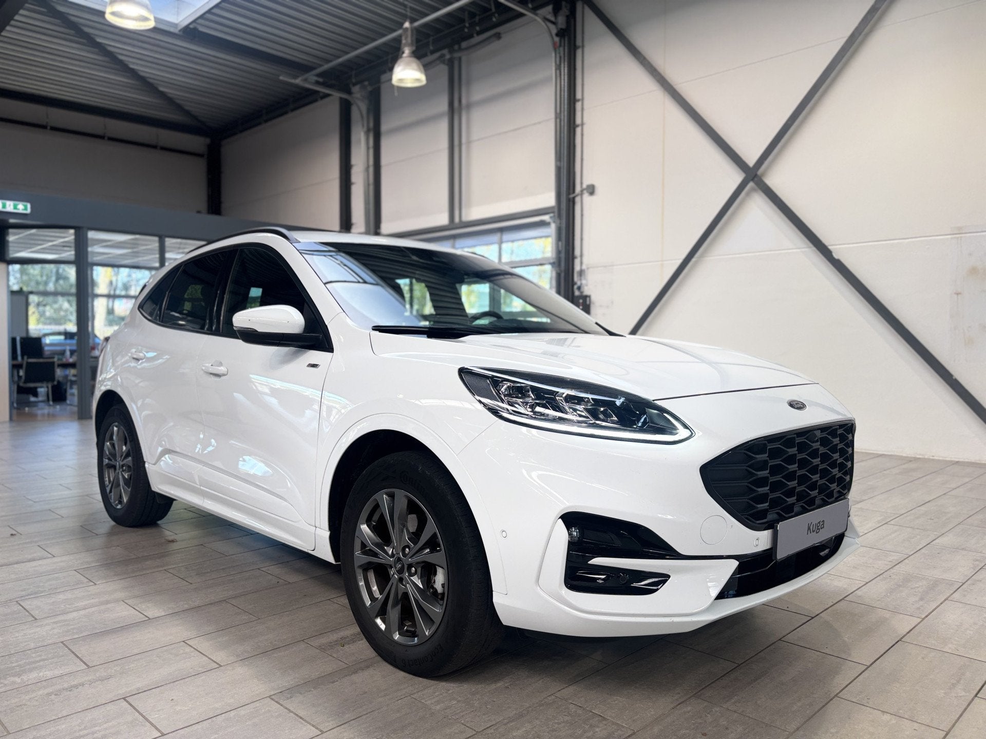 Ford Kuga 2.5 PHEV 225 pk ST-Line X | Trekhaak | SOH 91,2% |, 14 kWh, Gebruikt, 4 cilinders, Bedrijf