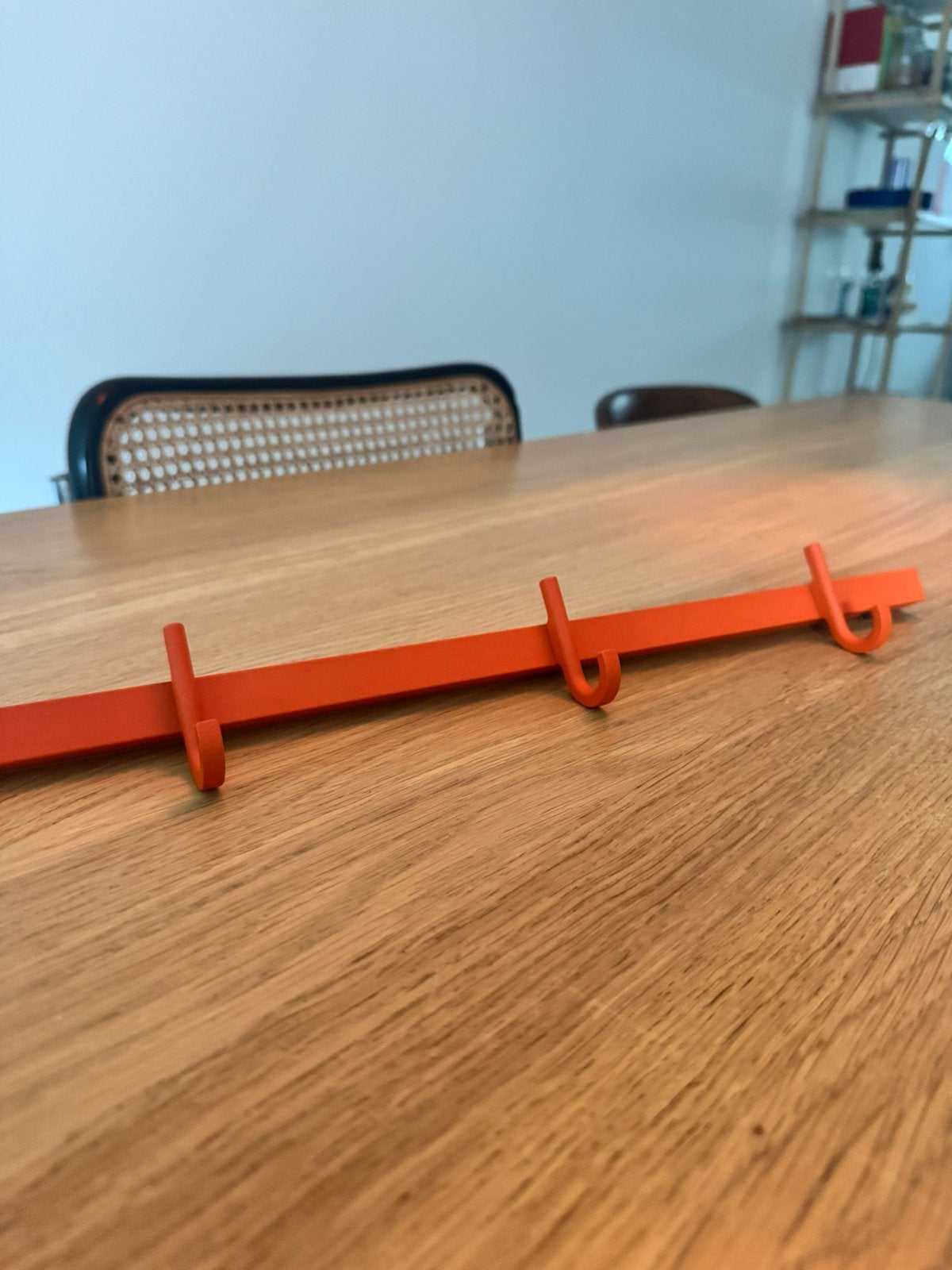 String Furniture Relief wandkapstok 82 (oranje), Zo goed als nieuw, Minder dan 100 cm, Metaal, Ophalen