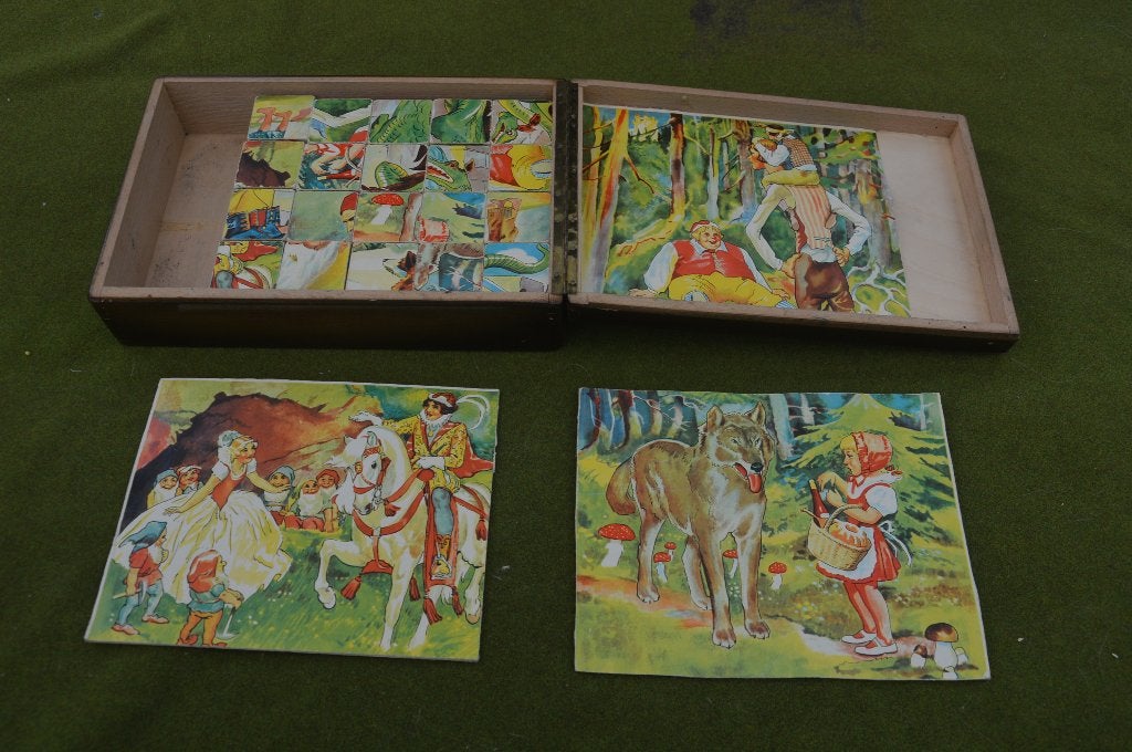 antieke houten blokkendoos met diverse sprookjes in kistje, Ophalen of Verzenden