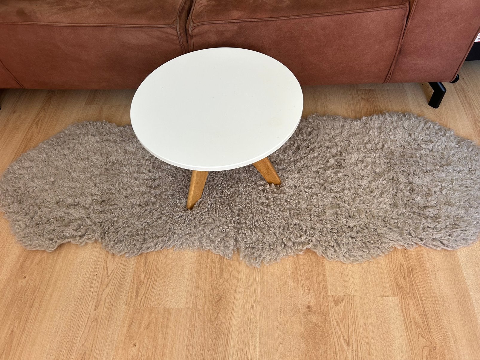 Small white table, Ophalen, 50 tot 100 cm, Zo goed als nieuw, 25 tot 50 cm