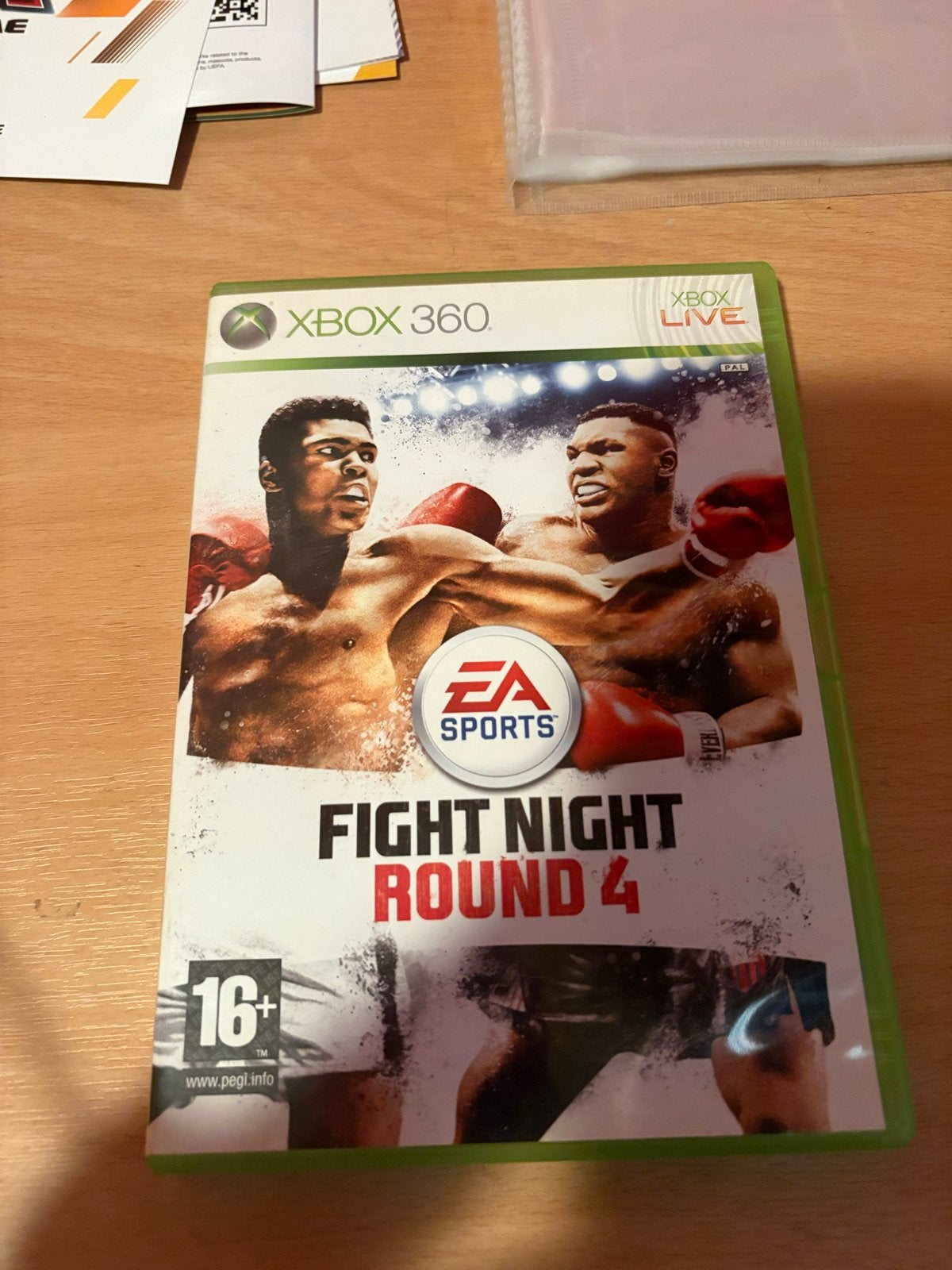 Fight Night Round 4 - Xbox 360 (Boksen), Online, Gebruikt, Vechten, Verzenden