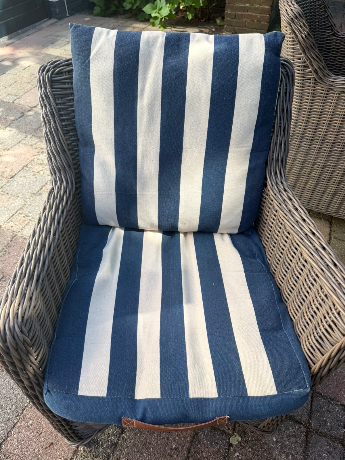2 sets tuinkussens blauw-wit gestreept, Tuin en Terras, Tuinmeubel-accessoires, Ophalen of Verzenden, Gebruikt