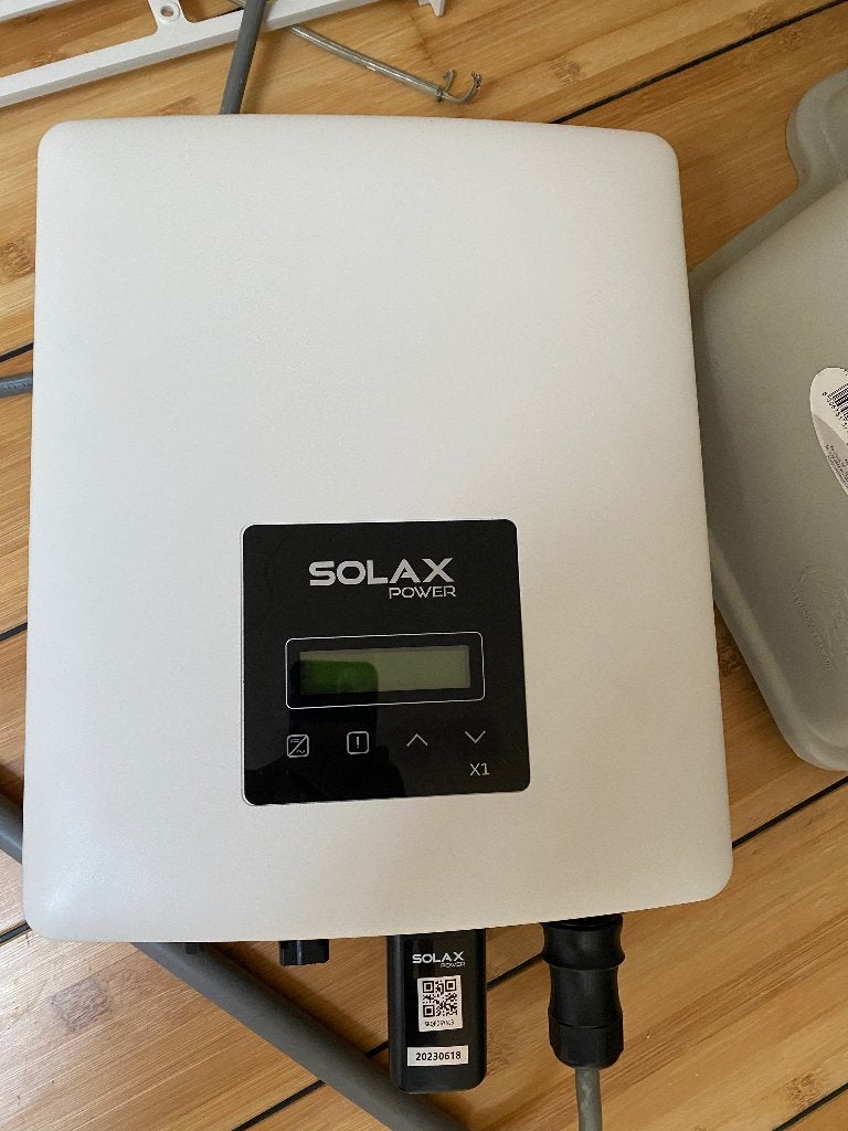 2 omvormers voor zonnepanelen, Ophalen, Zo goed als nieuw, Overige merken, Omvormer
