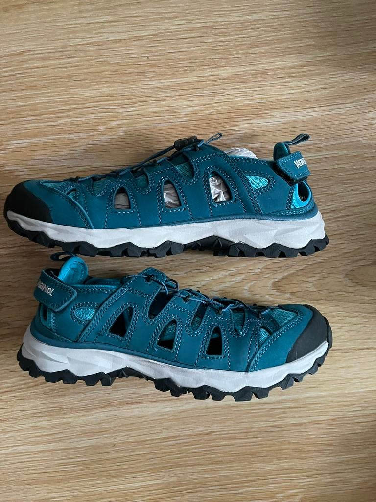 Mooie zomer schoenen Meindl, 4,5 / 37,5, nieuw, frisse kleur, Nieuw, Sneakers of Gympen, Verzenden, Blauw