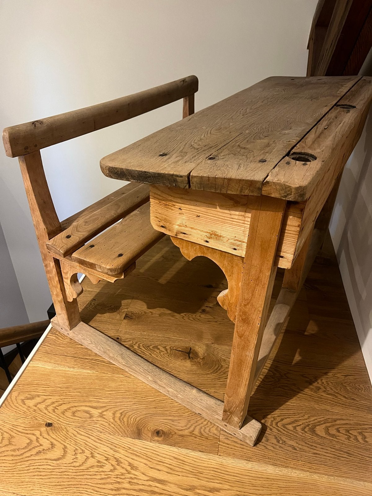 Antieke houten Franse schoolbank met zitje 2 persoons, Antiek en Kunst, Antiek | Meubels | Stoelen en Banken, Ophalen