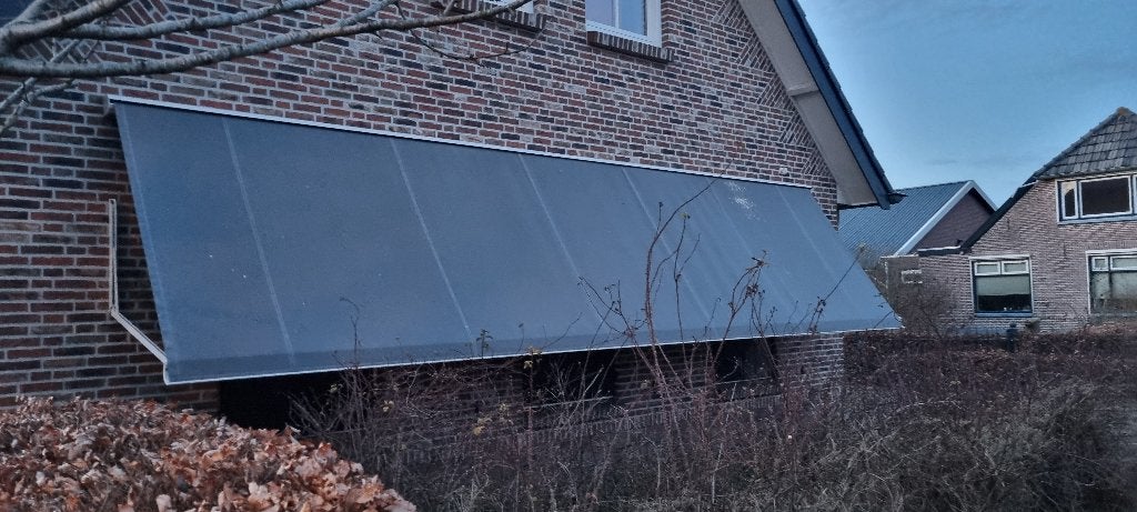Elektrisch zonnescherm 8 meter breed, Ophalen, 450 cm of meer, Elektrisch, Zo goed als nieuw