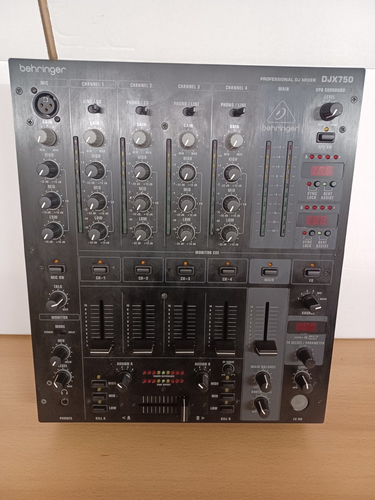 BEHRINGER 750 DJX MENGPANEEL, Ophalen, Gebruikt, Dj-set, Behringer