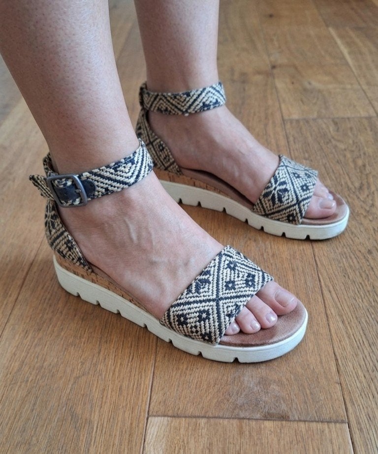 Leuk leren sandalen van Pitt maat 38, Beige, Pitt, Gedragen, Sandalen of Muiltjes