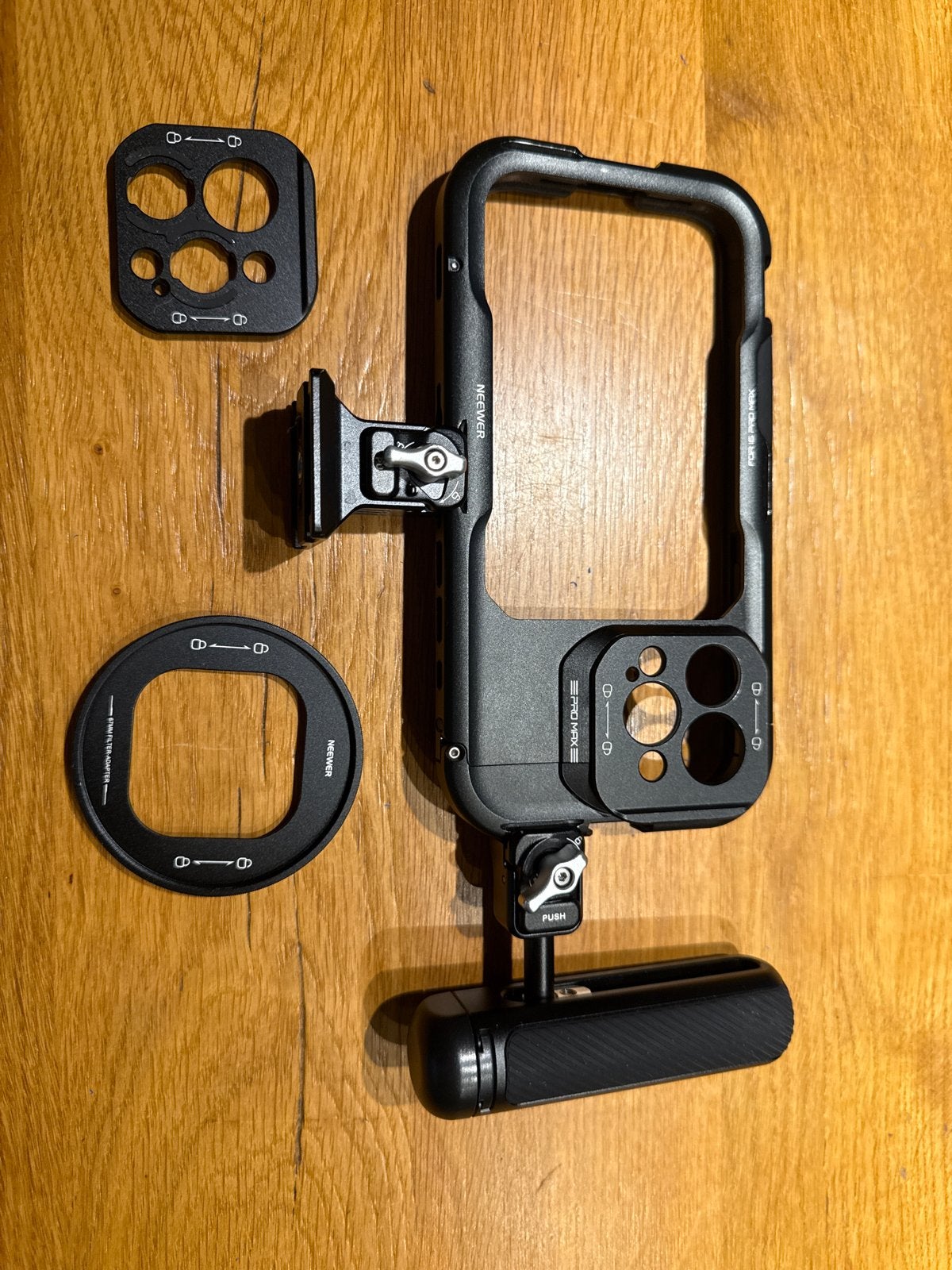 Neewer iPhone 16 Pro Max Cage - Professionele Filmmaking Rig, Ophalen of Verzenden