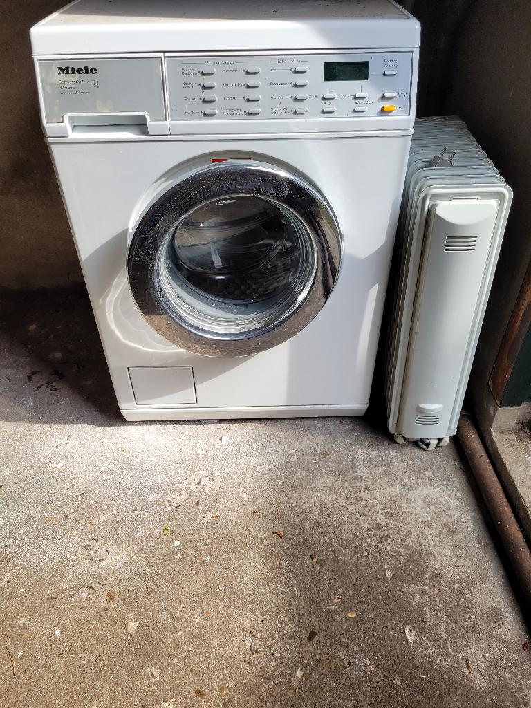 Miele Wasmachine, Ophalen, Gebruikt, 1200 tot 1600 toeren, 85 tot 90 cm