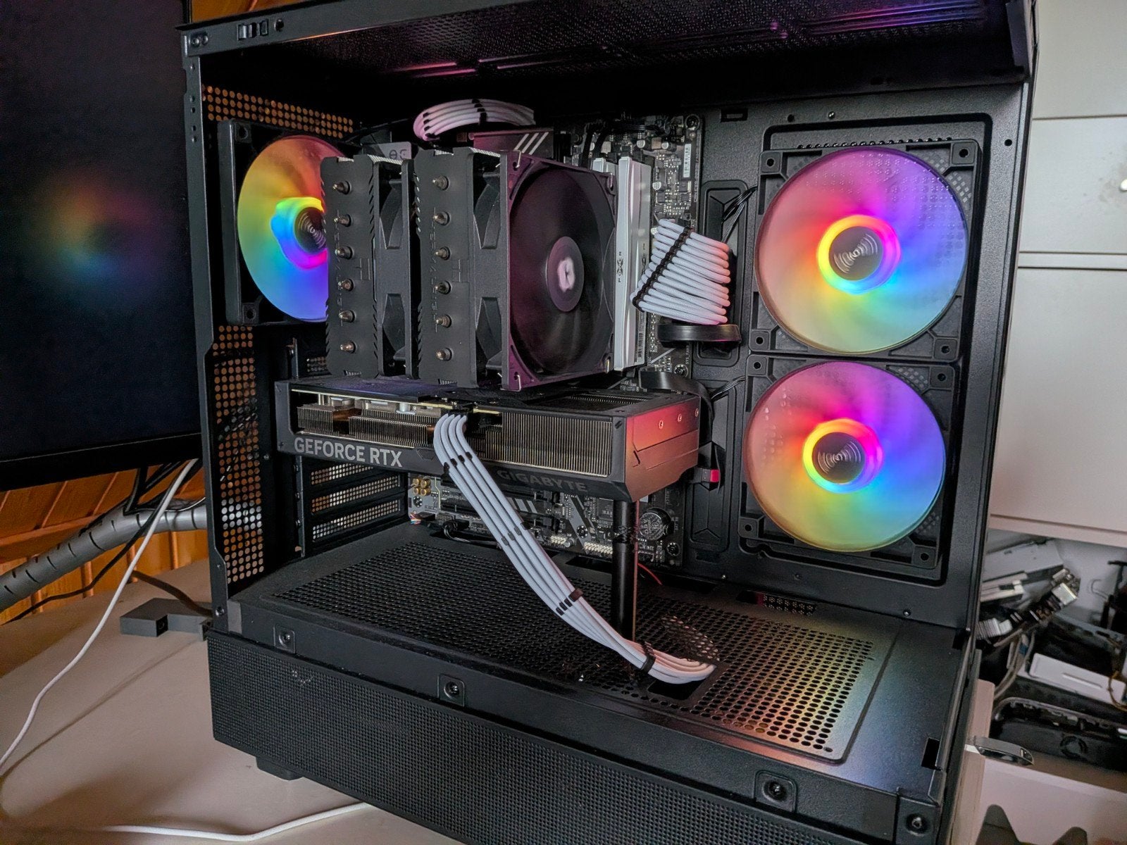 High end Gaming PC met RTX 4070, 32 GB, Ophalen of Verzenden, Zo goed als nieuw, AMD Ryzen 7