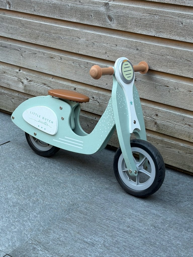 Loopfiets little dutch, Kinderen en Baby's, Speelgoed | Buiten | Voertuigen en Loopfietsen, Ophalen, Zo goed als nieuw, Loopfiets