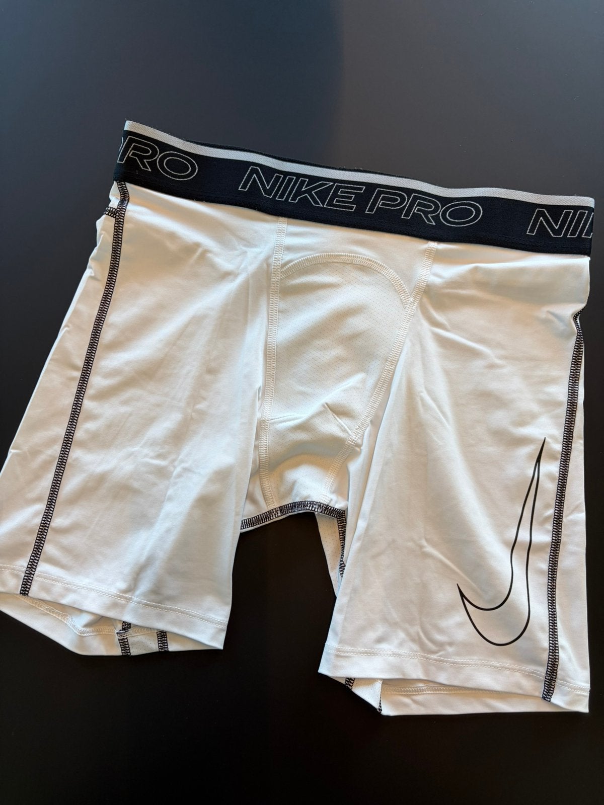 Nike Pro Sportshort, Wit, Zo goed als nieuw, Algemeen, Verzenden
