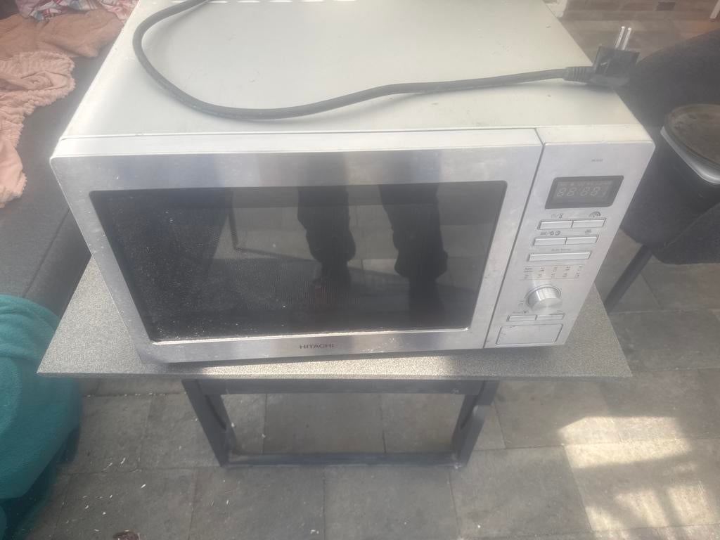 Hitachi Combimagnetron MCG30 - Zilverkleurig, Witgoed en Apparatuur, Magnetrons, Zo goed als nieuw, Vrijstaand, Combimagnetron