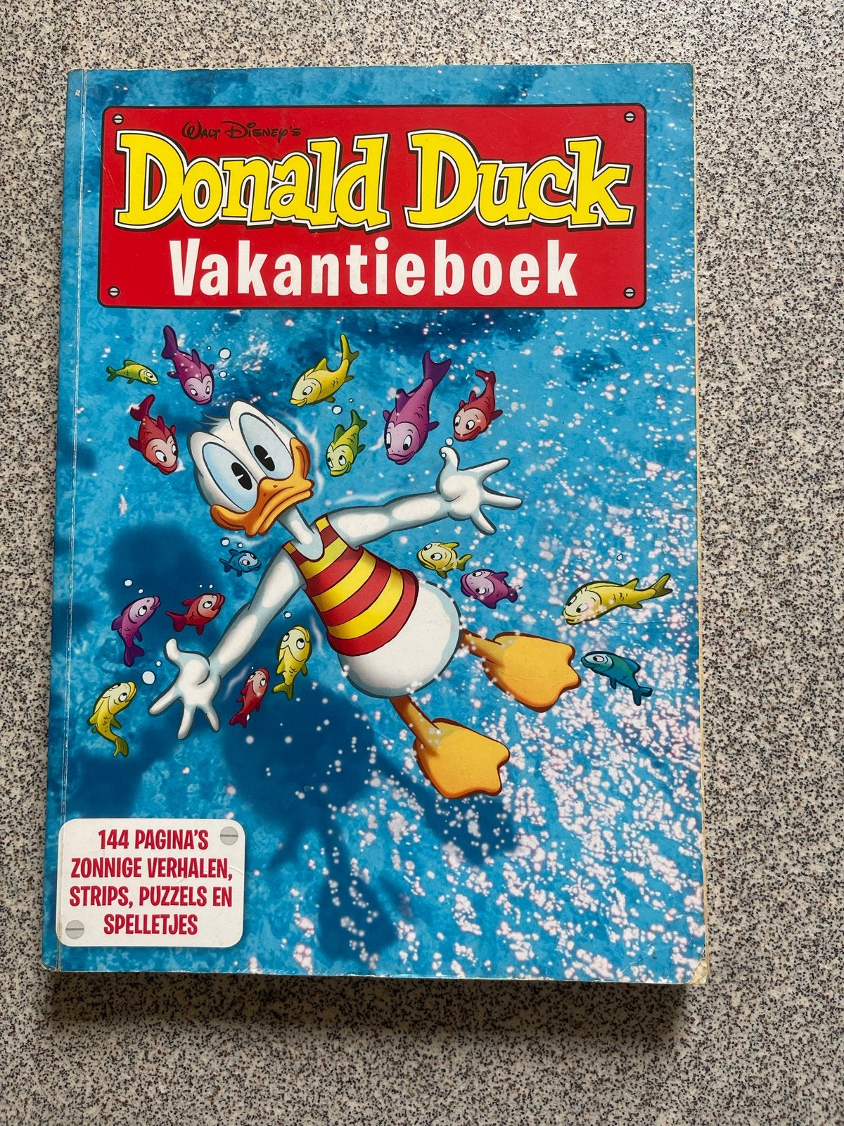 Donald Duck Vakantieboek - Zonnige Verhalen en Puzzels, Ophalen, Gelezen, Fictie algemeen