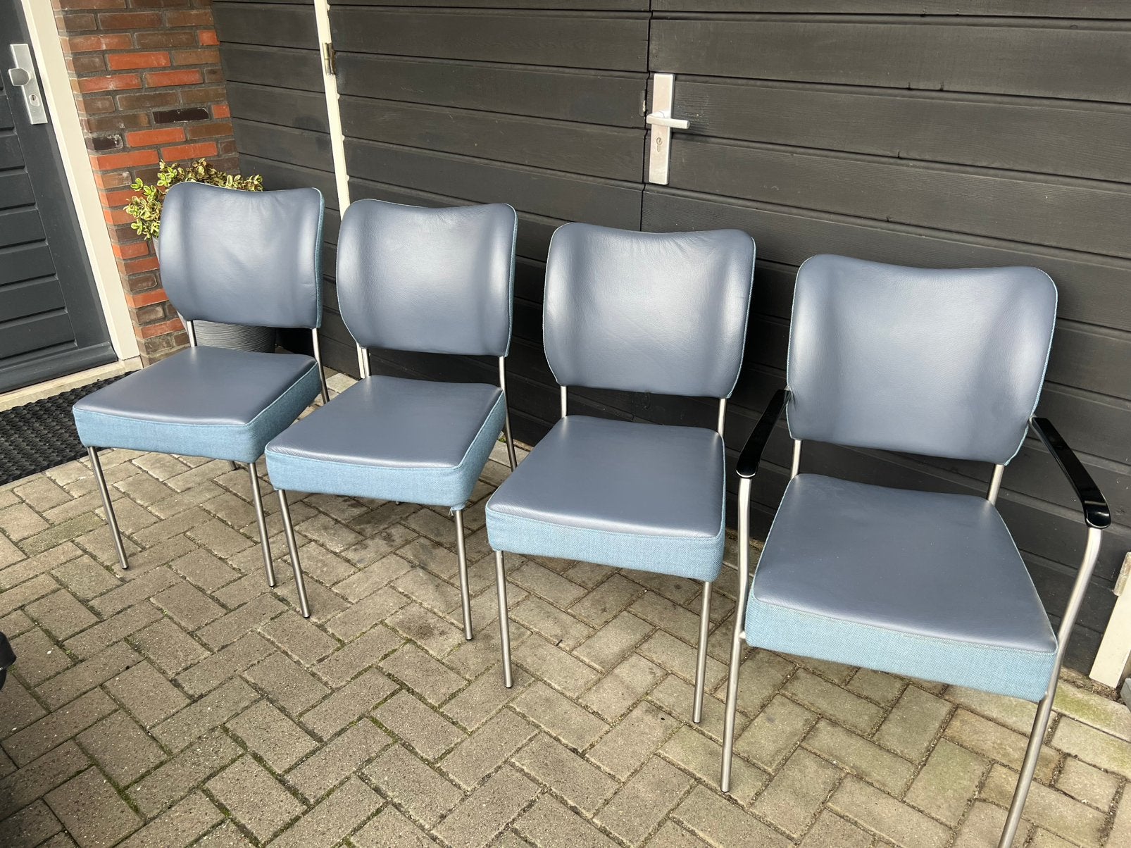 Bert plantagie cha cha Eetkamerstoelen, Ophalen, Zo goed als nieuw, Stof, Vijf, Zes of meer stoelen