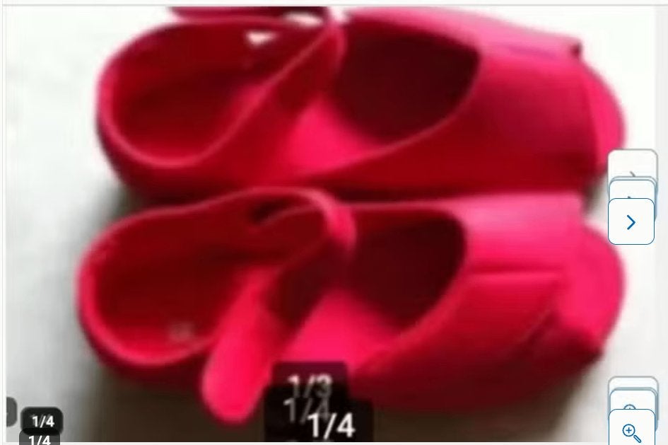 Dames pantoffels met klittenband mt 42 rood., Ophalen of Verzenden, Zo goed als nieuw, Pantoffels of Sloffen, Rood