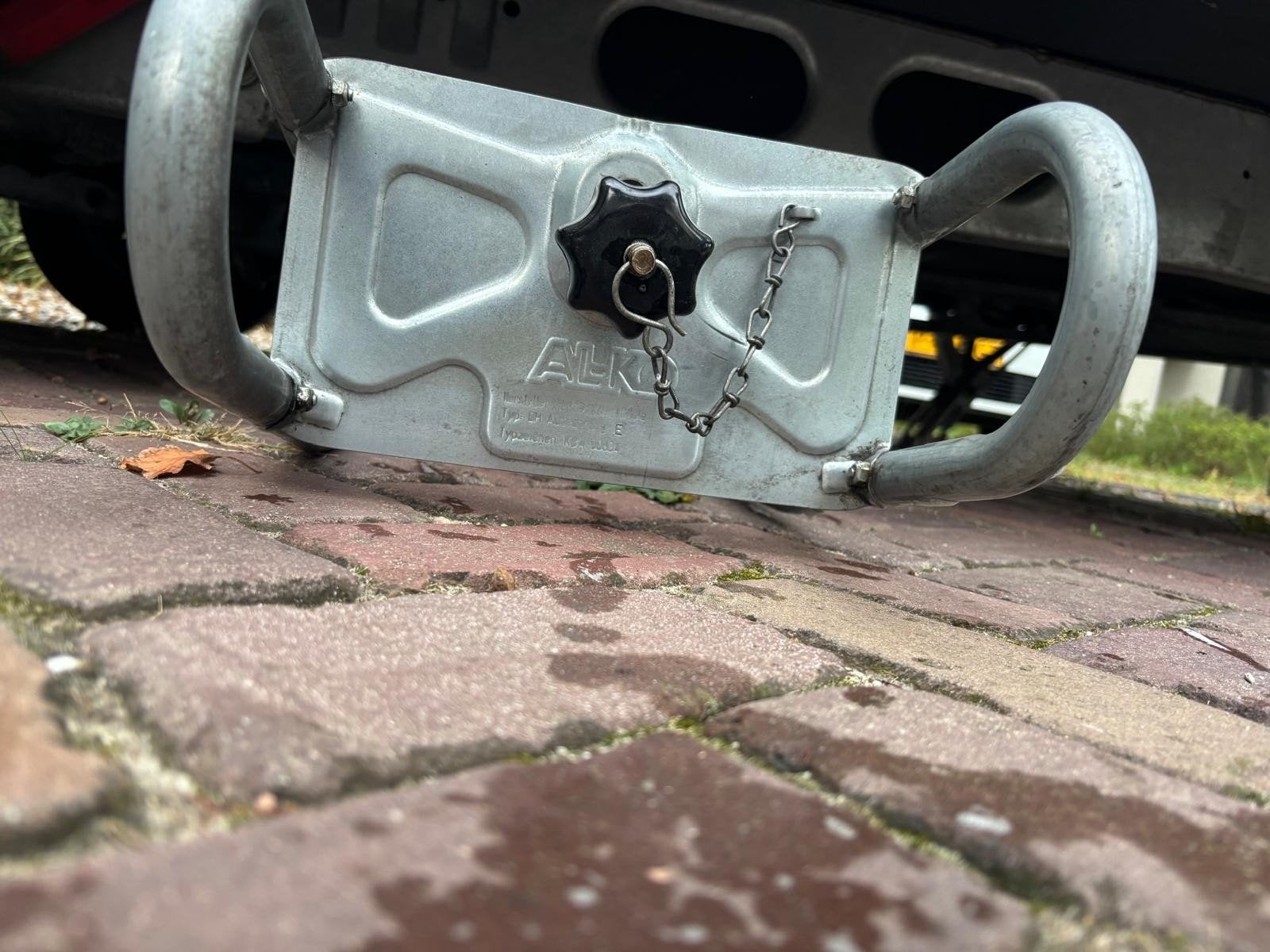 reservewiel houder AL-KO voor caravan, Ophalen