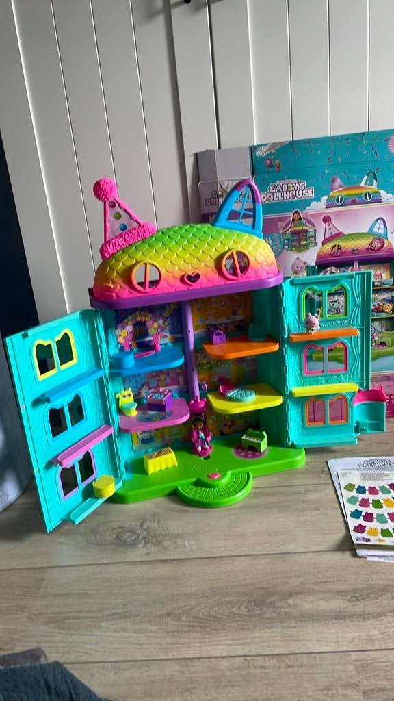 Gabby’s Celebration Dollhouse, Kinderen en Baby's, Speelgoed | Poppenhuizen, Ophalen, Zo goed als nieuw, Poppenhuis