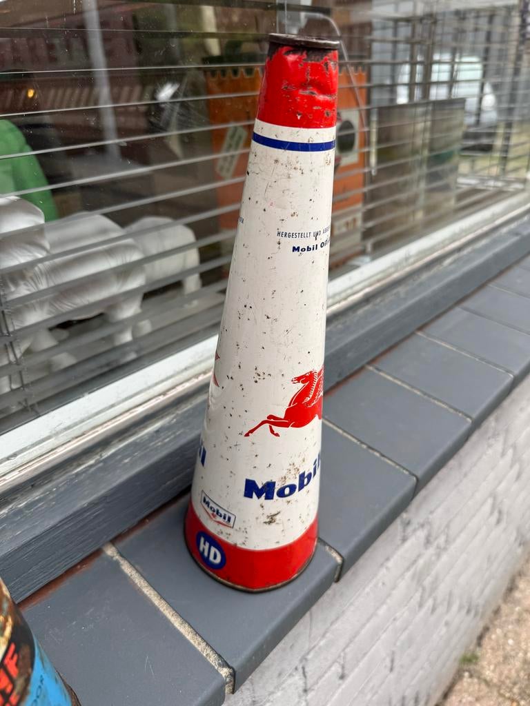 Vintage Mobil Oil A.G. blik - Oliekan met Pegasus logo, Verzamelen, Merken en Reclamevoorwerpen, Ophalen, Gebruikt, ., Verpakking
