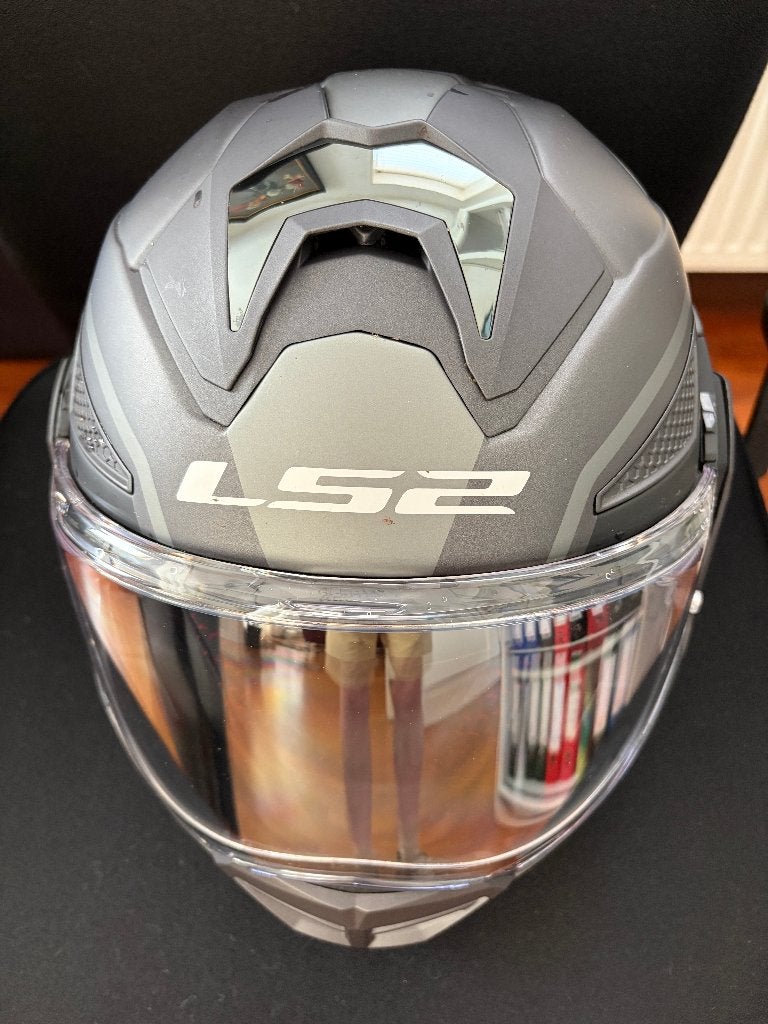 Te koop motorhelm: LS2 Advant X Metryk Matt Titanium 06, Motoren, Kleding | Motorhelmen, M, Systeemhelm, Dames, Tweedehands