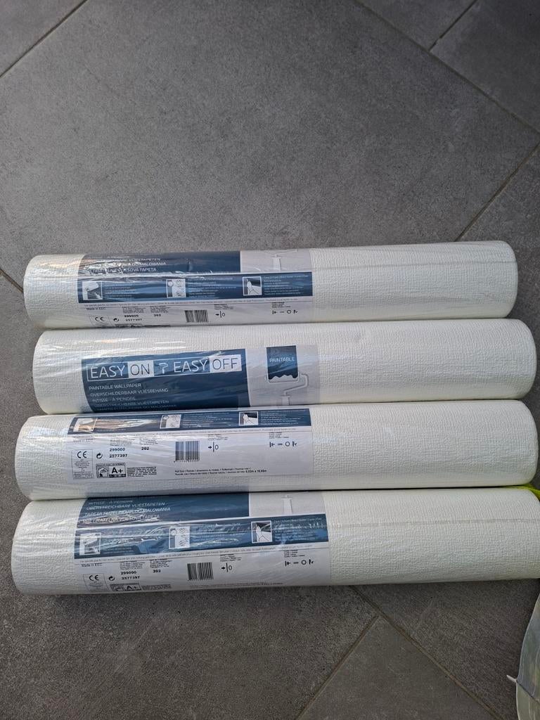 4 rollen vliesbehang., Ophalen, Minder dan 10 m²