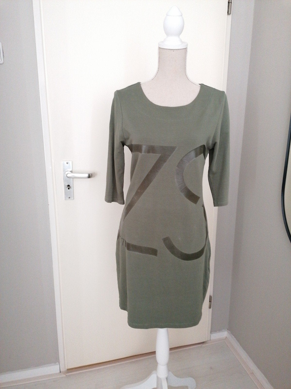 Zoso jurk maat XS, Ophalen of Verzenden, Maat 34 (XS) of kleiner, Gedragen, Boven de knie
