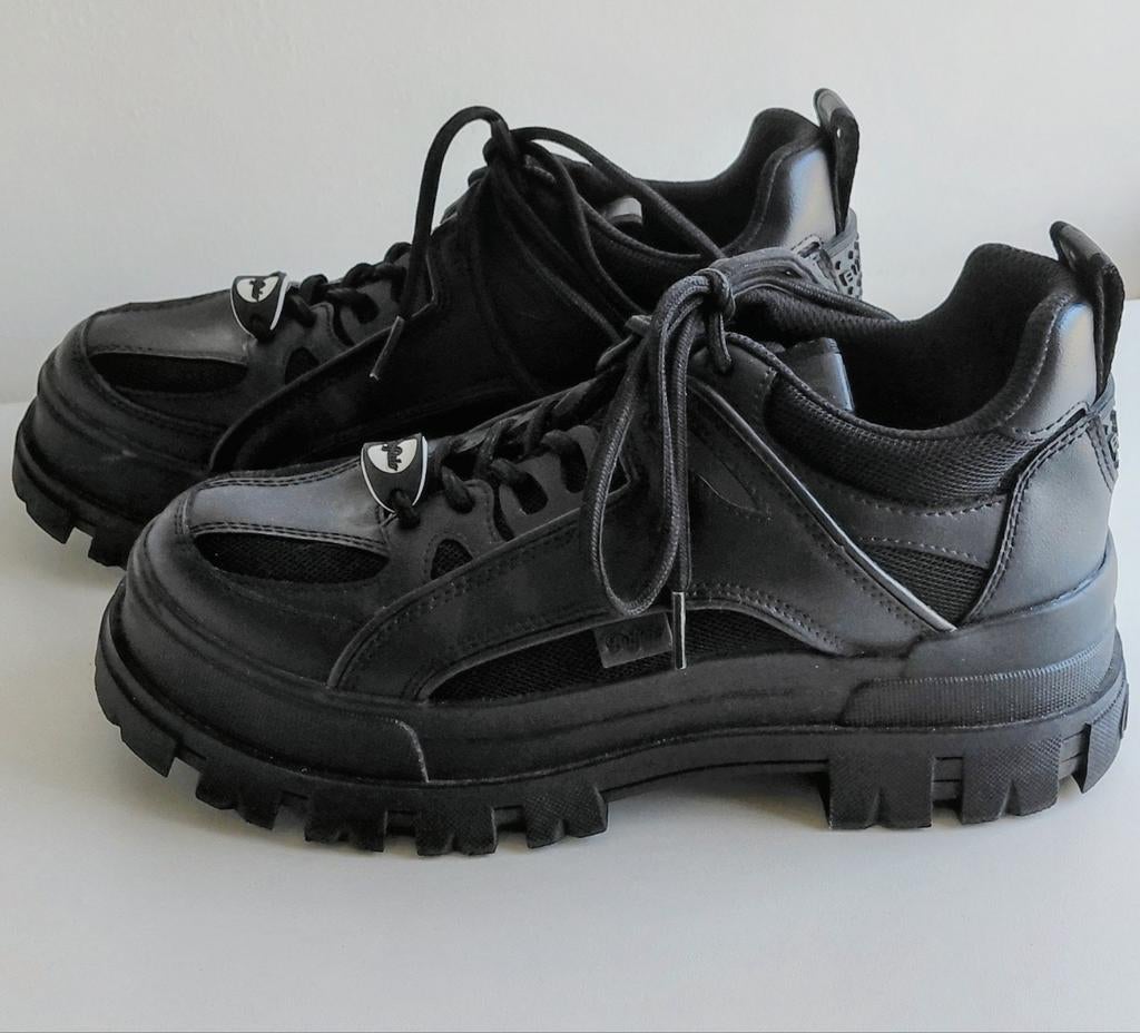 BUFFALO Plateau gympen mt 40, Ophalen of Verzenden, Zo goed als nieuw, Sneakers of Gympen