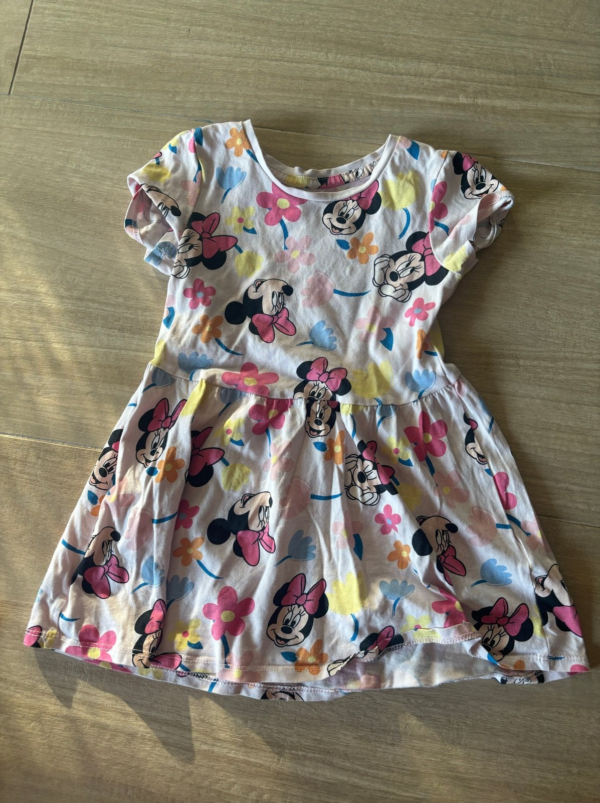 C&A jurkjes (2x) en shirts (2x), Ophalen, Zo goed als nieuw, Meisje, Jurk of Rok