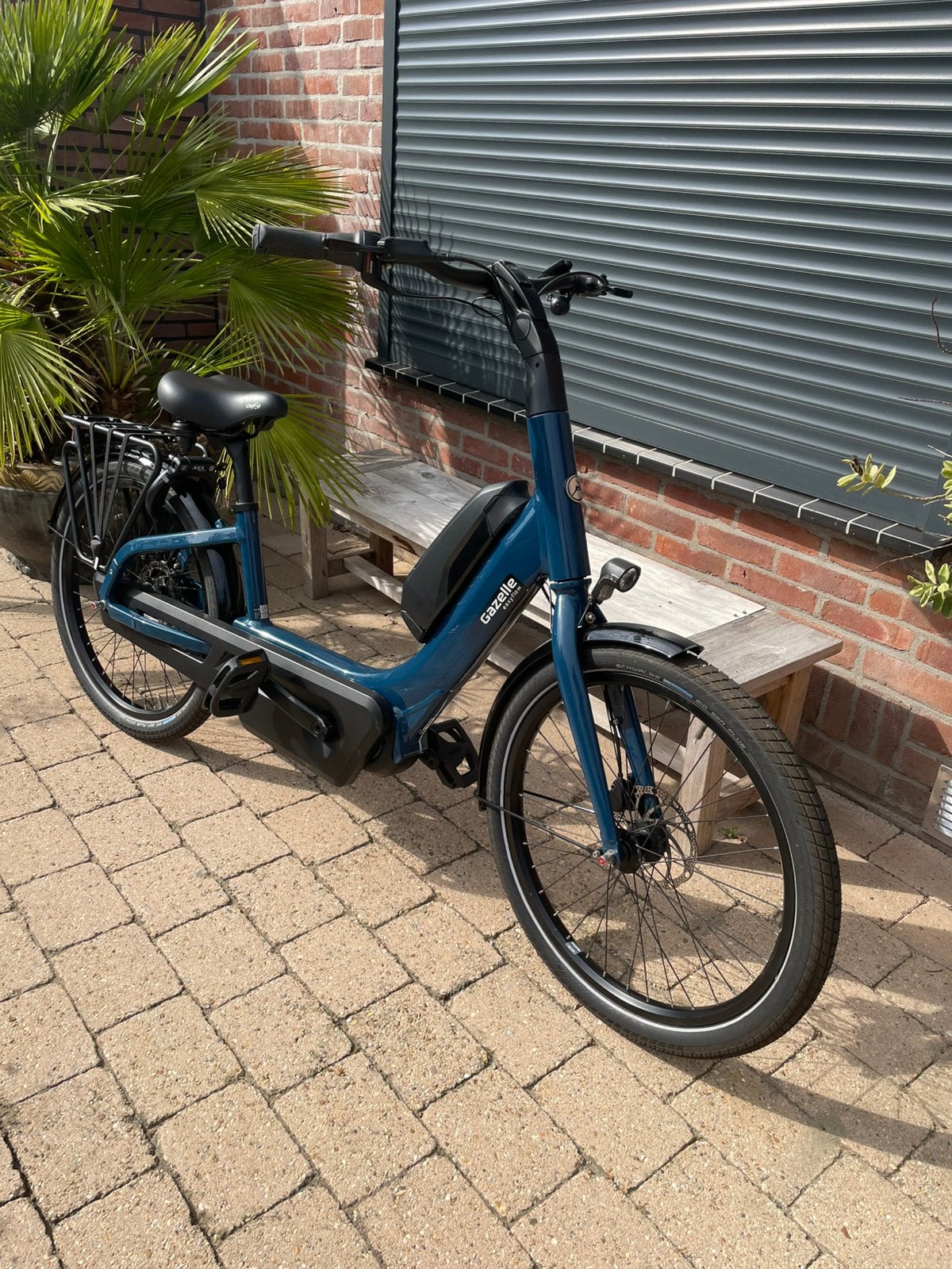 Foto 11 van Gazelle Easyflow Mallard Bleu 504kw accu en  79 kilometer