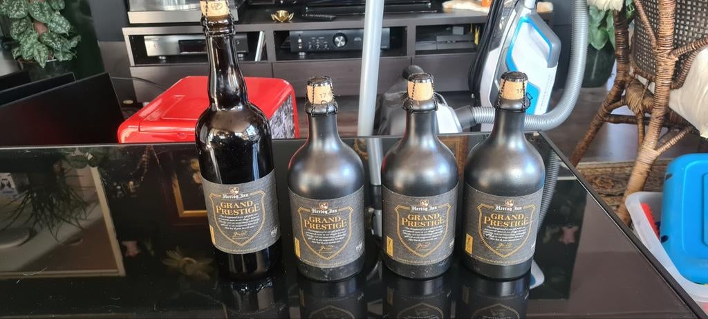 Hertog Jan Grand Prestige 2018 - 4 flessen, Verzamelen, Biermerken, Ophalen of Verzenden, Nieuw, Flesje(s), Hertog Jan
