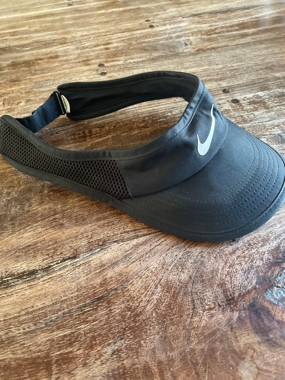 Nike Featherlight Dri-Fit Zwarte Zonneklep, Sport en Fitness, Ophalen of Verzenden, Zo goed als nieuw, Kleding, Nike