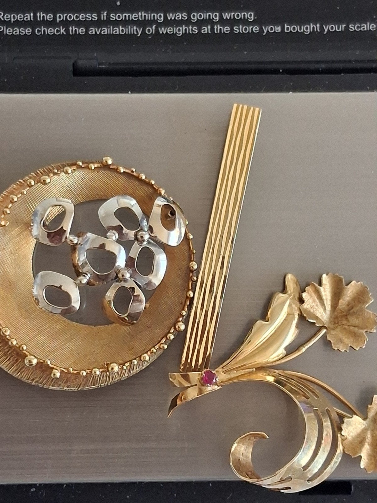 Gouden sieraden 2 broche en speld 14 k. goudprijs is bekend, Sieraden, Tassen en Uiterlijk, Ophalen of Verzenden, Goud, Broche