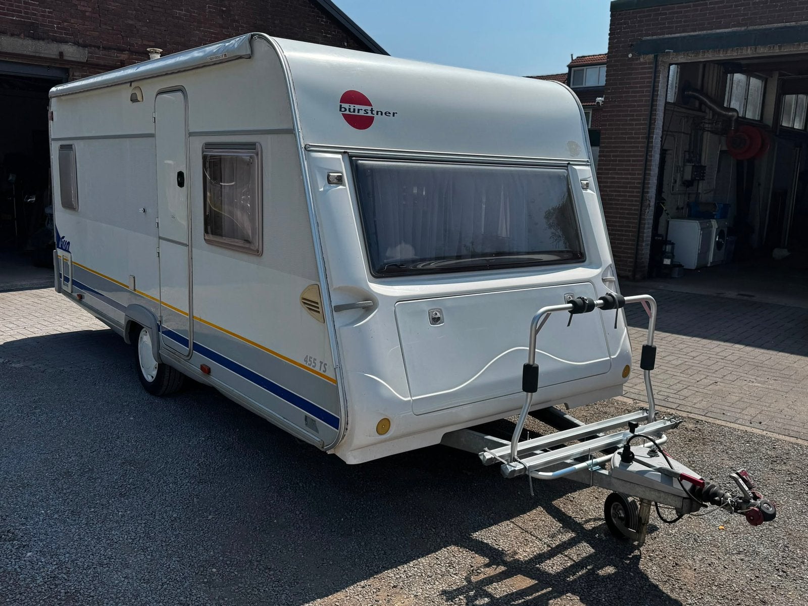 Mooie burstner fun 455 ts caravan, Omvormbare zithoek, Rondzit, 750 - 1000 kg, Particulier