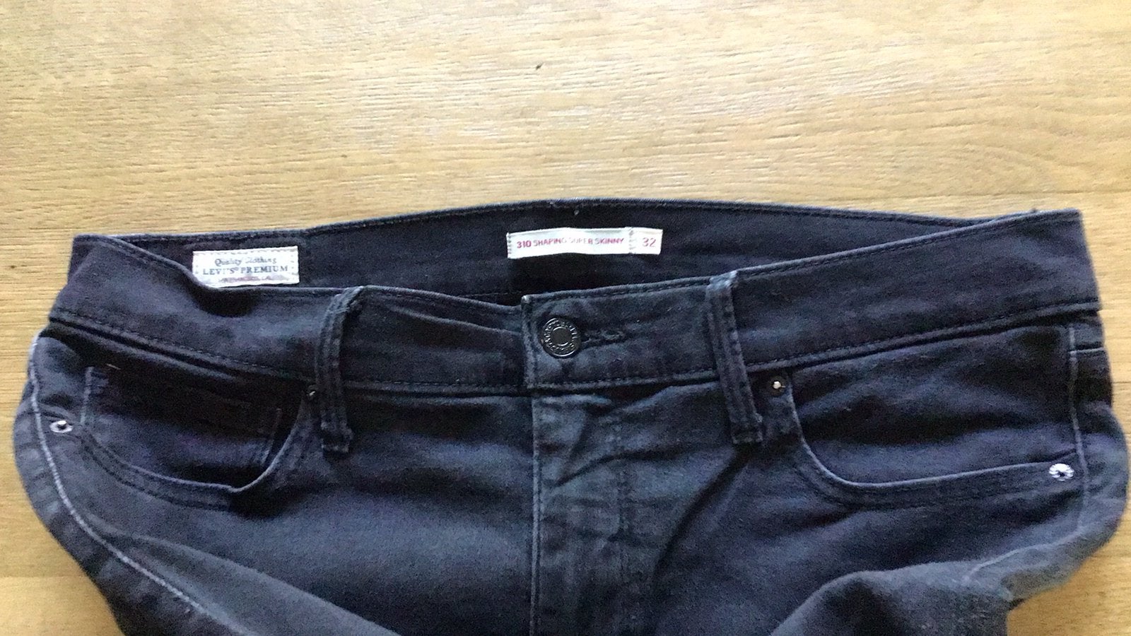 Levi’s premium 310, Ophalen of Verzenden, Zo goed als nieuw, Zwart, W30 - W32 (confectie 38/40)