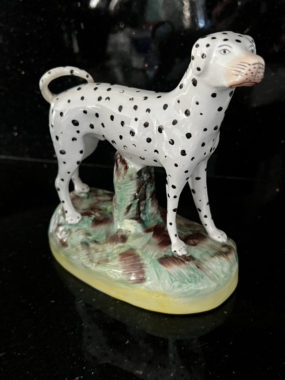 Antiek, Victoriaans beeldje dalmatiër Staffordshire, Ophalen of Verzenden, Gebruikt, Mens