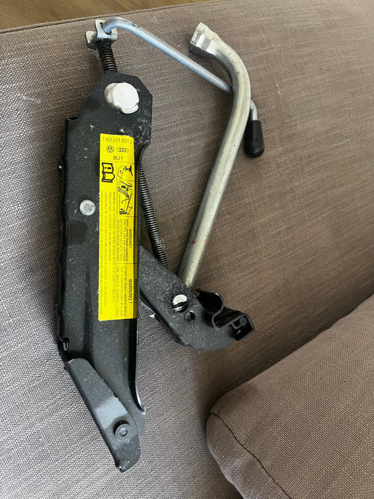 Originele VW/Audi schaarkrik 1K0 011 031 + zwengel, Ophalen of Verzenden, Zo goed als nieuw, Manueel, Schaarkrik