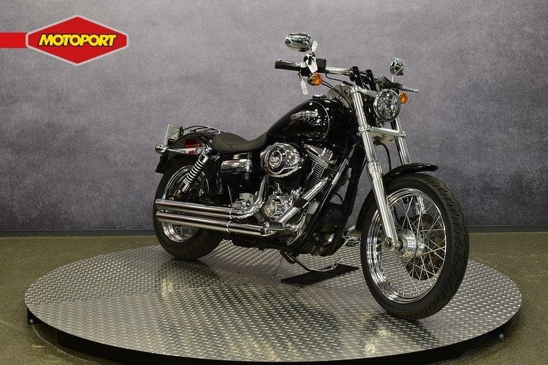 Harley-Davidson SUPER GLIDE CUSTOM (bj 2007), Motoren, Motoren | Harley-Davidson, Bedrijf, Sderegt@motoportgoes.nl, Nobelweg 4
4462 GK  Goes, NL