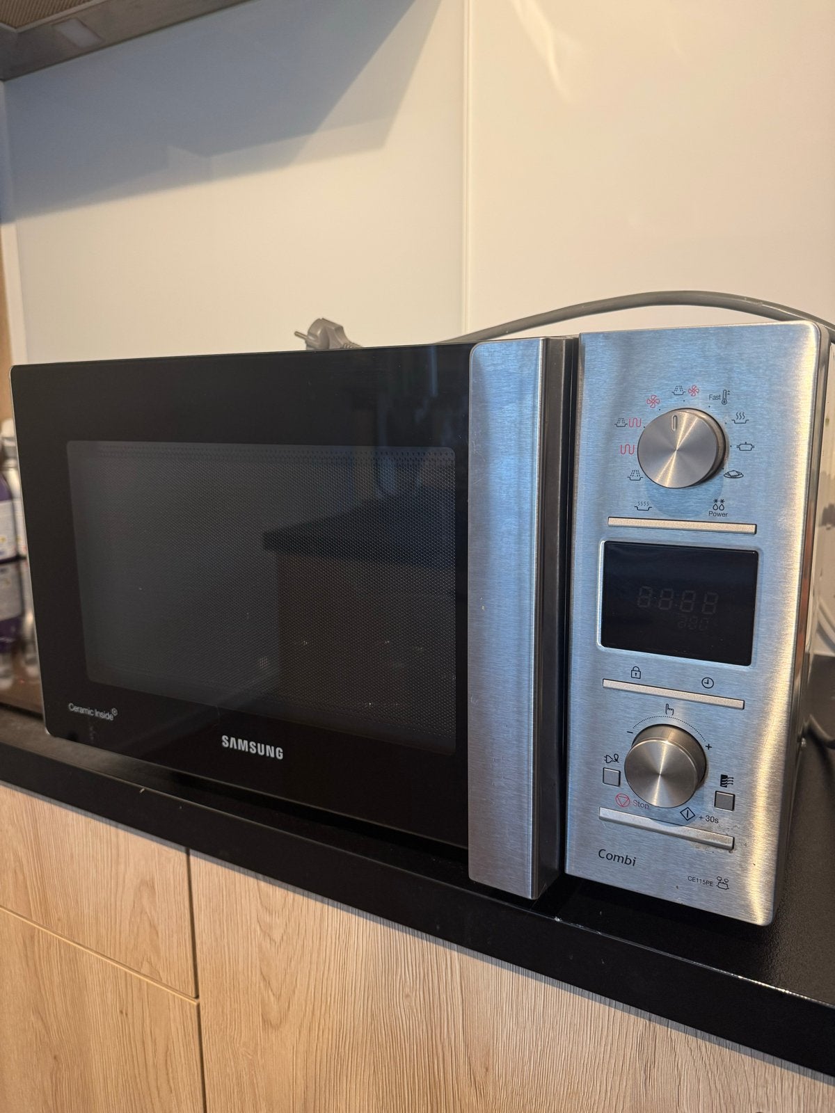 Samsung Combimagnetron - Goede staat, diverse standen, Witgoed en Apparatuur, Magnetrons, Ophalen, Combimagnetron, Grill, Zo goed als nieuw